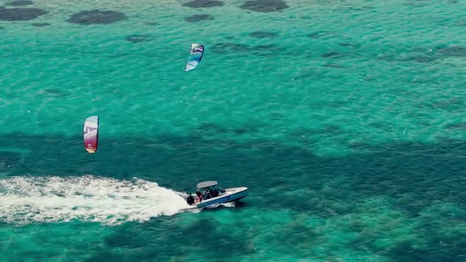 Island Roads: the VIP Transfer